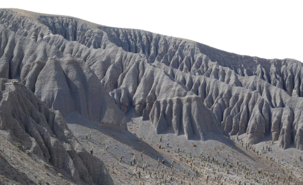 Mountain scenery on Tren de los Nubes